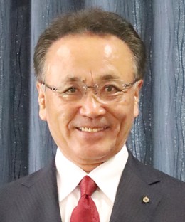 日髙　利夫